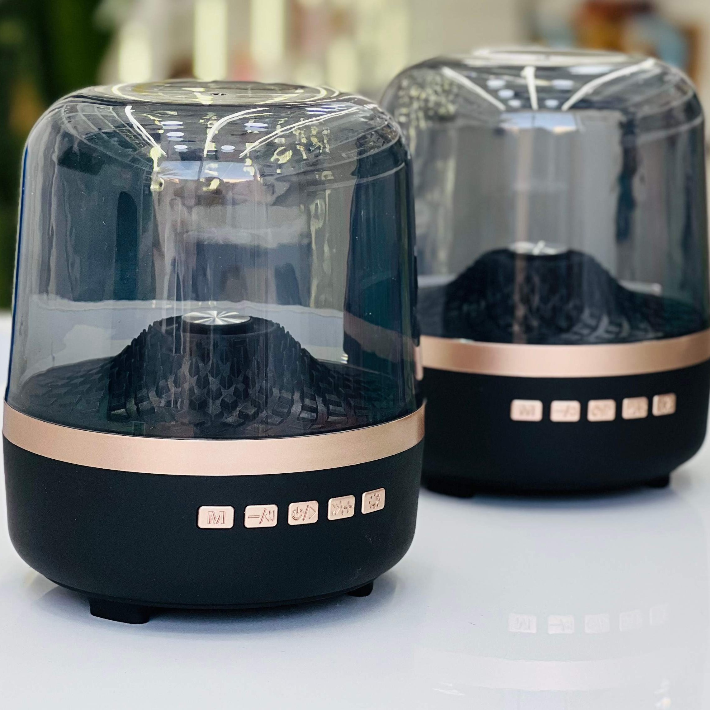 اسپیکر بلوتوثی قابل حمل با نورپردازی RGB